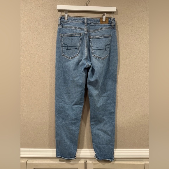 American Eagle Mom Jean Stretch - Picture 2 of 7